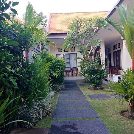 Purnama Guesthouse ชังกู ภายนอก รูปภาพ