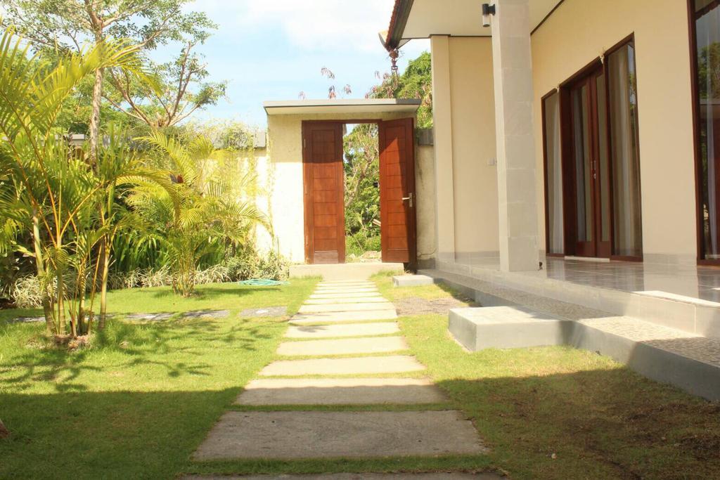Purnama Guesthouse ชังกู ภายนอก รูปภาพ